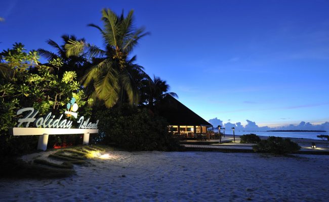 6Holiday-Island-Resort-2